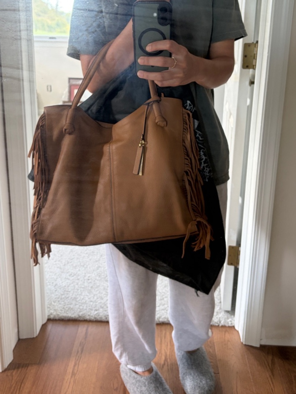 Vince Camuto ๐ Tan Leather Fringe Tote Bag | EUC - Picture 11 of 11